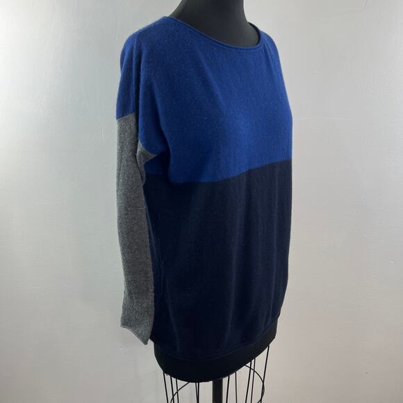 VINCE Blue Gray Black Sweater Wool Knit Round Neck Drop Shoulder Size X-Small XS - Picture 4 of 10